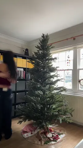 under the mistletoe with youu ❤️🎄 #christmas #couple