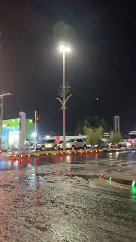 اخخ القريات اليوم مره حلوهه بالمطر 🥹❤️‍🔥❤️‍🔥#اكسبلورexplore❥🕊 #لايك_متابعه_اكسبلور #القريات_طبرجل_الجوف_تبوك 