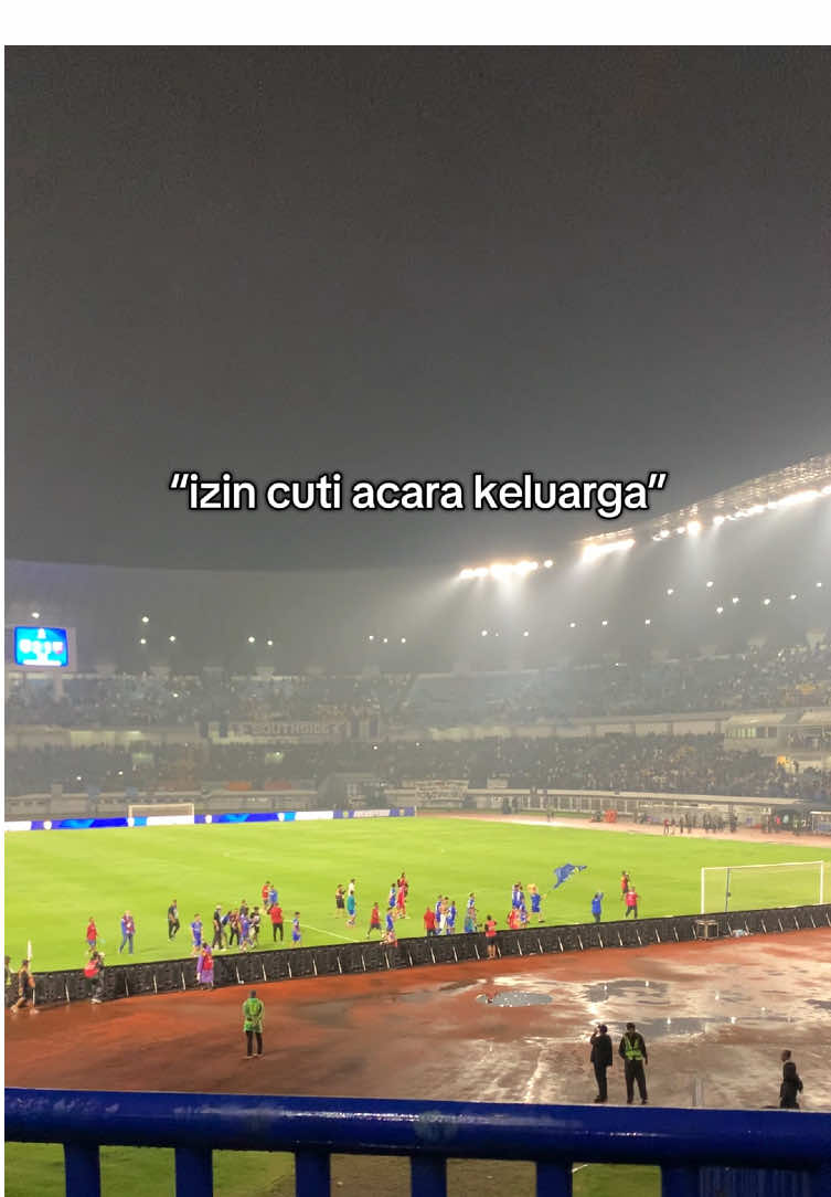 ini juga keluarga, keluarga bandung hehe #persib #bandungfootball #persibbandung #persibday #fyp 