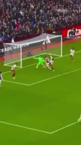 semunya salah tapi saya mau nyalahin arteta, selain jadwal padat, bek penting juga lagi pada cedera, minimnya rotasi, 🥲#fypシ゚ #astonvilla #arsenal #coyg #PremierLeague 