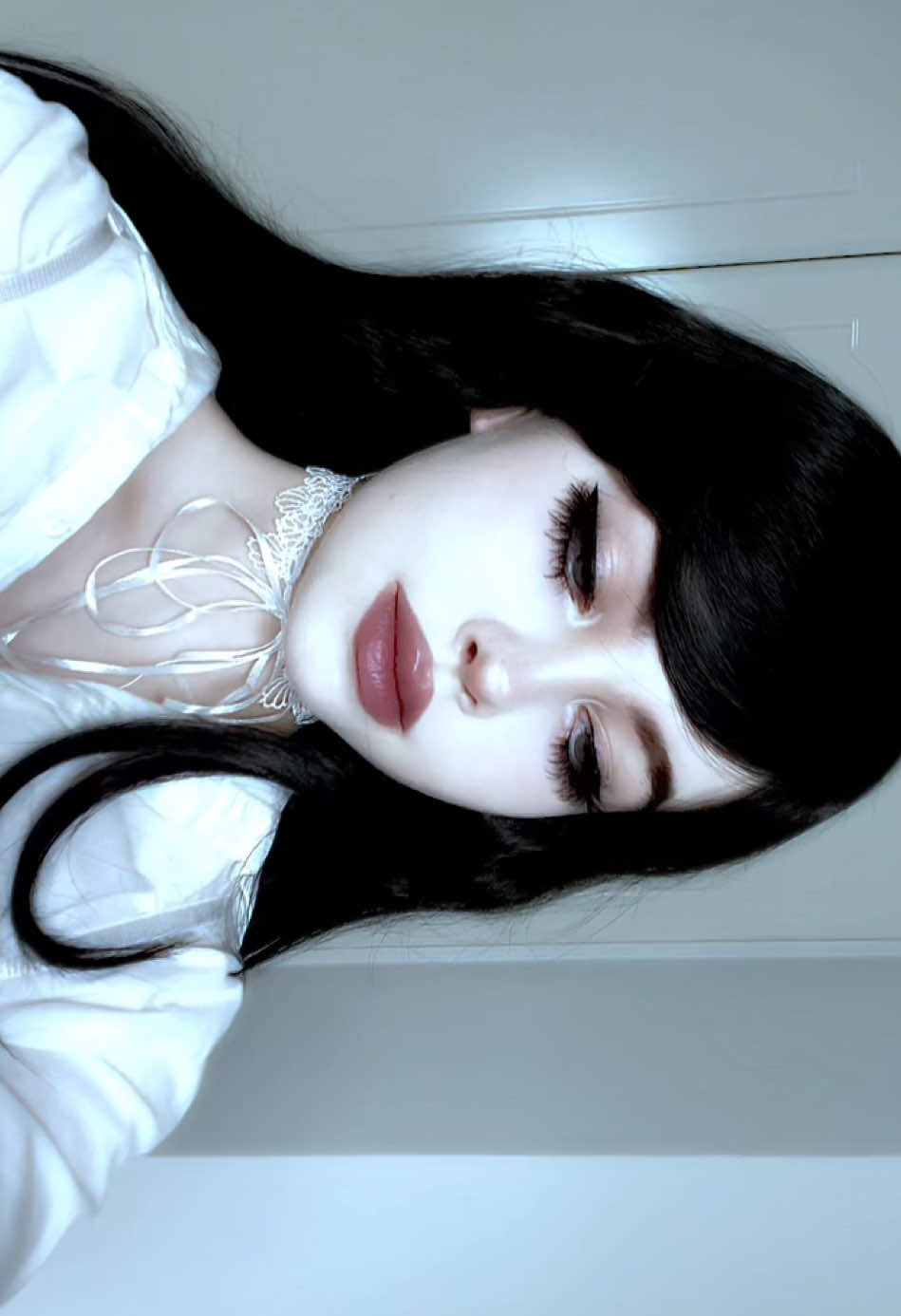 When you’re gonna stop breaking my heart #blueeyes #dollpretty #vampire #whitegoth #whitegothgirl 