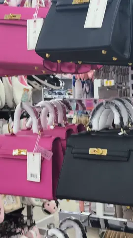 Birkins at five and below 😂👜