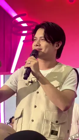 HAHAHA BUSET GILAK CAKEP BENER @Rony Parulian  #rony #ronyparulian 