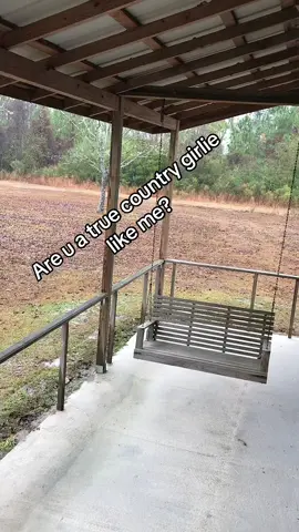 #country #countrygirl #yep #letsgo #alone love being out in the middle of nowhere.. where ur not supposed to be u less I say so lol.. come on by u wouldn’t last a minute in this country life style. Just saying. 