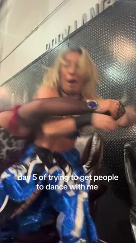 safe to say @ZARIA is NOT a dancer #fyp #WWE #nxt 