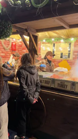 Street Food LONDON December 2025#😘❤️🥰👌💞 #food #enjoy #uk #christmas 