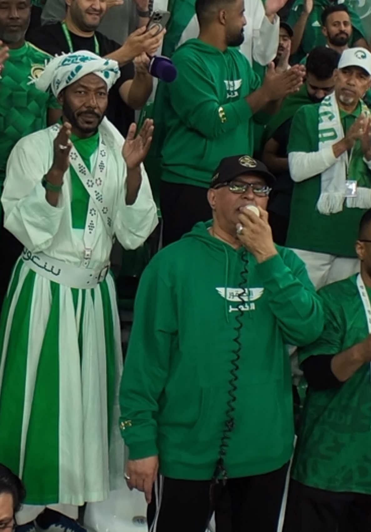 ٤ دقايق من سلطنة العندليب صالح القرني #هيا_يا_اخضر #ادعم_الاخضر #كلنا_السعودية #يلا_اخضر  #السعودية