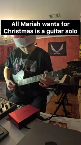 All Christmas songs should have guitar solos 🤘🏻(Mariah Carey) #christmas #mariahcarey #itstime #guitar #guitarist              