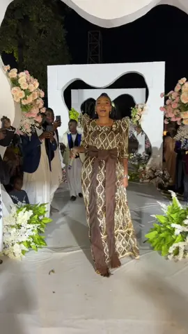 @Kushona Designs thank you for this beautiful Gomesi 🥰🥰❤️🥰🥰