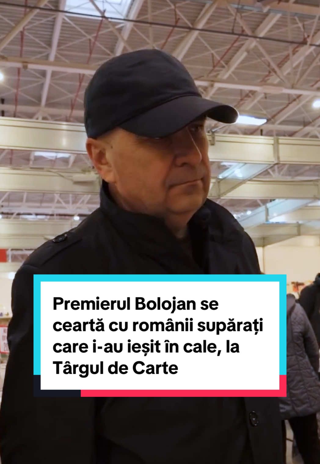 Premierul Bolojan se ceartă cu românii supărați care i-au ieșit în cale, la Târgul de Carte: “Ce faceți? Aveți bani de cărți, că noi nu mai avem bani de nimic!” Bolojan: “Puteți să aveți bun-simț?” #bolojan #funny #news #bucuresti #gandul