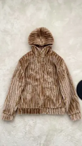 #winterfashion #fashiontiktok #outfitinspo #downjacket #fashion 