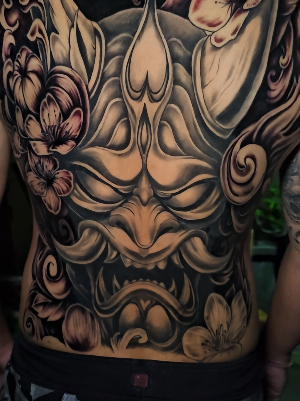 belum kelar alias konden pragat, yuk fullback kan ton 3saja gasss #tattoorumahan #tattoo #fypシ #fyp #fullbacktattoo 