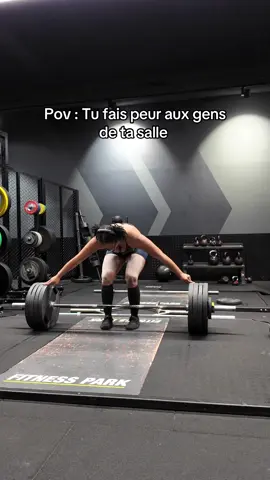 Pov : t’es la seule power de ta salle donc tu soulèves plus lourd que 90% des hommes 😅 pourtant je ne suis qu’une débutante 