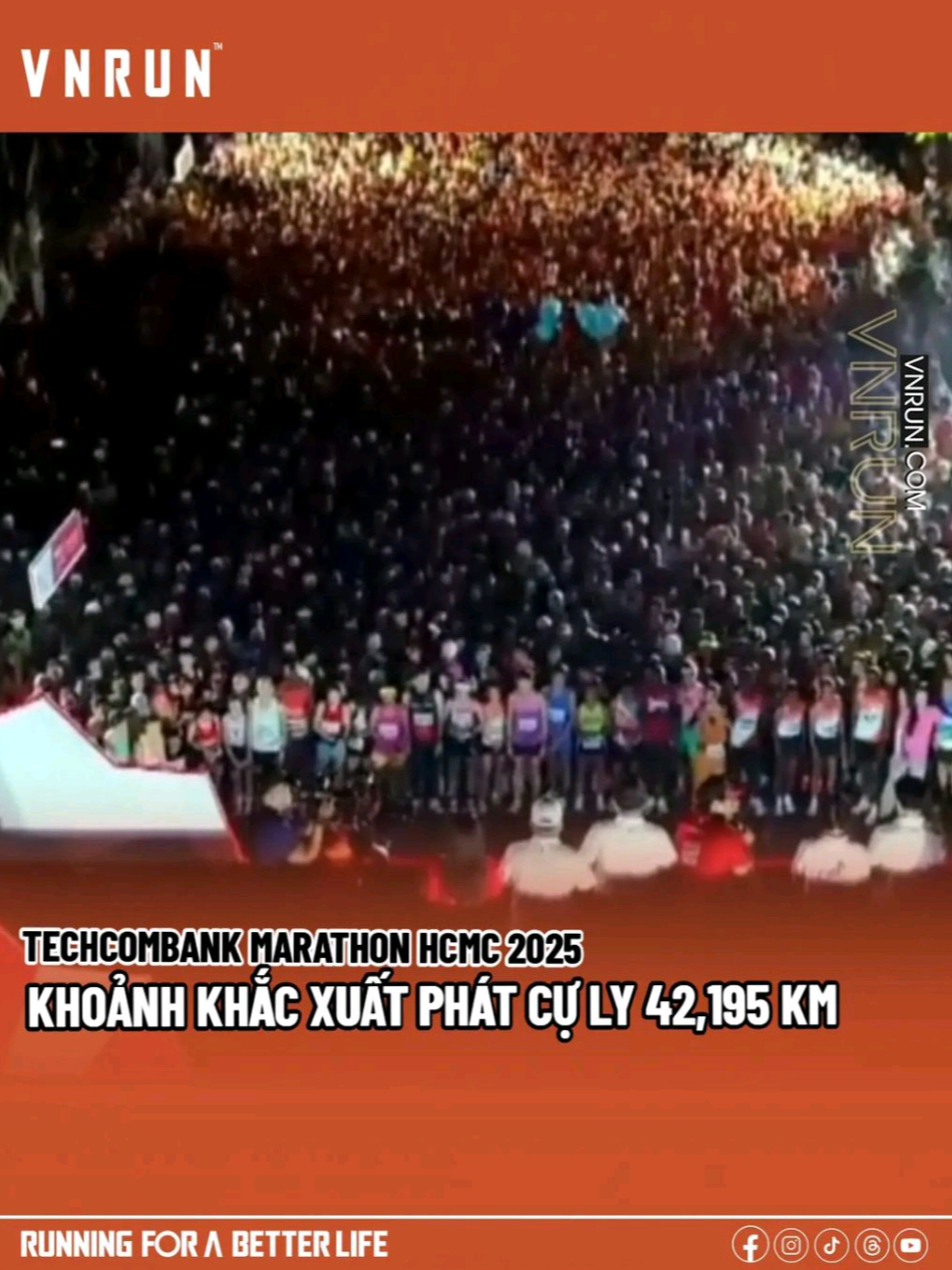 Khoảnh khắc xuất phát của cự ly 42,195Km đường chạy Techcombank Marathon HCMC 2025! #vnrun #vietnammarathon #vietnamrunners 