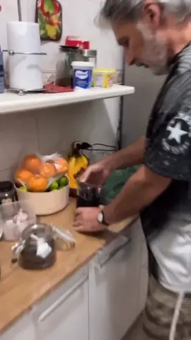 Eu não vivo isso gente! O café viu,pelo amor de Deus. #😂😂😂 #humor #comedi #comedia 