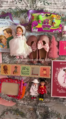 These are some of the stocking fillers my daughter is getting on Christmas Day. I’m missing a few but I wanted to share stocking stuffer ideas🥰🎄🎀 stockingfillers #christmasgiftideas #childrenstoys #kidschristmasgifts gifts for kids Christmas gifts for girls #christmasgiftguide #kidschristmas 