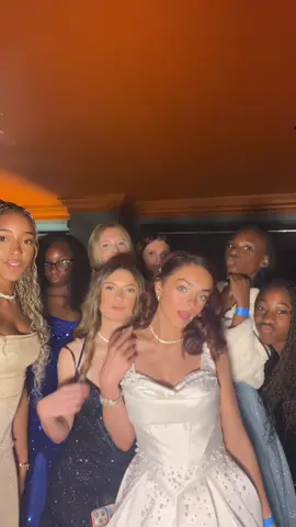 girls just wanna have fun xoxo #laciewebber #contentcreator #fyp #yasinfluencerparty 