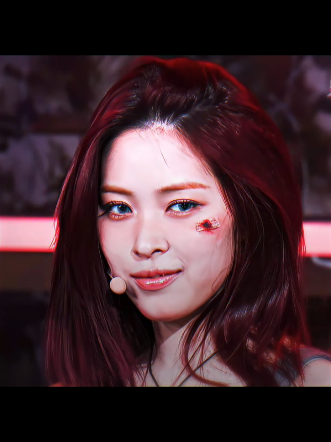 I made a reverse edit but I don't like it. so? #itzy #ryujin #fyp #edit 