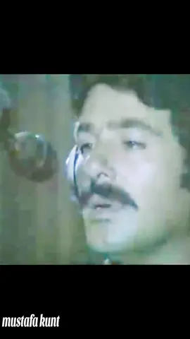 ṣarkı daha net ve yüksekses olarak düzenlenmiṣtir arṣivimden #boynubükük #ferdibaba #efsane #kralferditayfur #ferditayfur