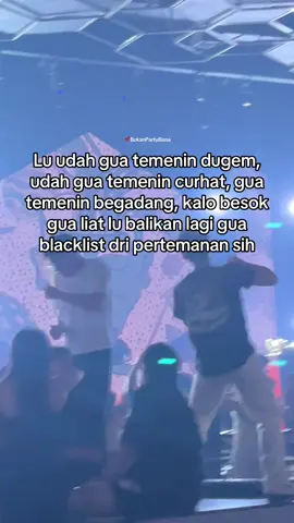 Awas aja🫵🏻🫵🏻🫵🏻 #foryou #friend #fypage #lewatberandafyp #buatkamu 