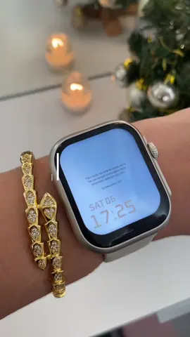 Idêntico ao da 🍎, presente perfeito para o natal!  #relogiointeligente #relogiosmart #relogiodecorrida #presentedenatal 