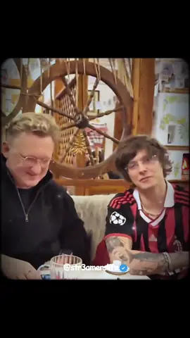 Знание языков  #anarabdullaev #twichmoments #ogbuda #варпач #163onmyneck 