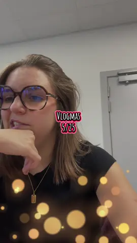vlogmas 5/25 || je vous prend enfin pour un bon vlog en étude de com’ aujourd’hui ! 🫶🏻🎄 #pourtoi #Vlog #communication #etude #belgique 