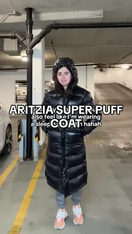 The girls who get it get it #superpuff #aritziacoat #lol 