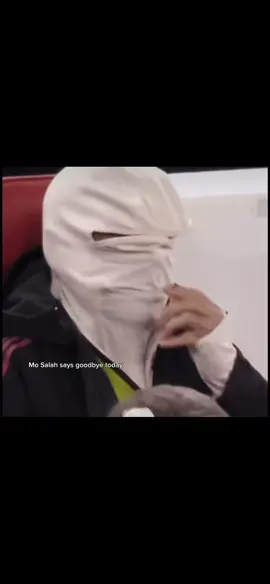 Is Mo Salah going to leave?..😔 #footballtiktok #liverpoolfc #mosalah #fyp #sad 