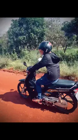 #ក្មេងកំពង់ធំ #សុំបេះដូចមួយមកមេៗកាំខ្នៅ ញុម Vit 🖤 