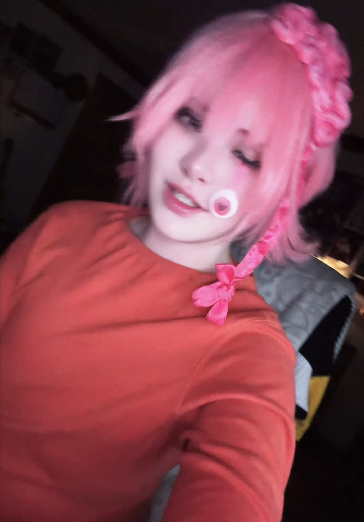 HALLOWEEN!! Where my girlfriends at :( #cosmo #cosmocosplay #chainsawman #chainsawmancosplay #cosmochainsawmancosplay 