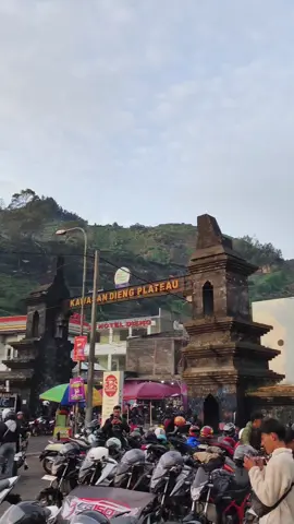 Rombongane bang @ombros.gank.2 durung teko😭                                                                              #cb150rkaranganyarstyle #diengwonosobo #cb150rstreetfire 