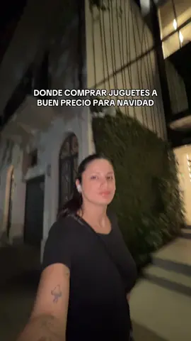 recorriendo feria nocturna del buceo #Uruguay  #juguetes ideas de regalo donde comprar juguetes baratos Uruguay #montevideo feria navideña 