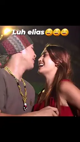 ay di sinasadya nahalikan  pero bakit bakit bakit sa lips  umayos ka Elias🤣🤣 sa susunod wagkanang magpa hapik sa labi hahhgaha #eliasjtv #elias #fyp #trending 