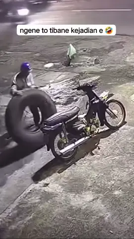 Monitor ketua ini bagemana konsepnya bawa ban kok gitu😂😂😘