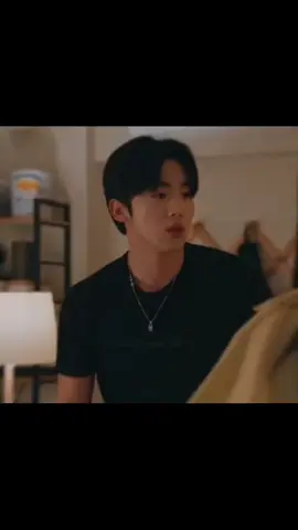 kaos hitam berbahaya 🥵 Copyright © WAVVE. All rights reserved. #the4thloverevolution #LOVEexe #kimyohan 