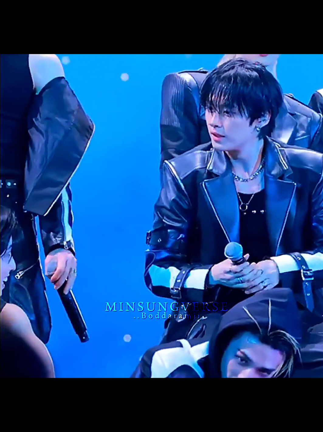 thank god they are dating... #minsung #LeeKnow #hanjisung #han 