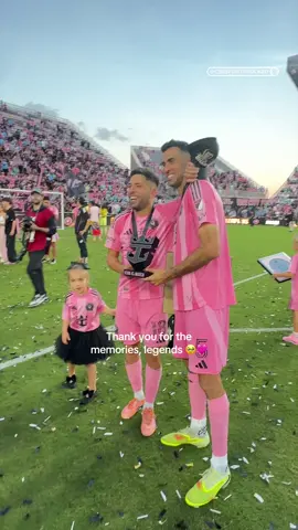 What a way to end your careers 🥺👏 #barcelona #intermiamicf #messi #barcelonafc #jordialba 