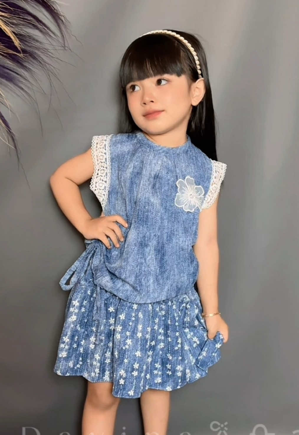 Pesona Nak Gadiss Pake Oneset Rok Atasan Crop Lengan Kensi🤏😍 Aww Gemeh bgt Oneset Nya Secantik Itu , Model Kekinian😍 #onesetlucu #onesetanak #fitchecks #ootdanakcewek 