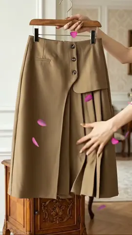 Chân váy chữ A xếp ly cách điệu , đính nút tinh tế #chanvayxeply #chanvaytrungnien #chanvay #chanvaydep #chanvayxinh  @QUÝ CÔ TRUNG NIÊN _76  @QUÝ CÔ TRUNG NIÊN _76  @QUÝ CÔ TRUNG NIÊN _76 