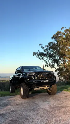Big n black #gr #toyota #kmc #hilux #leanin 