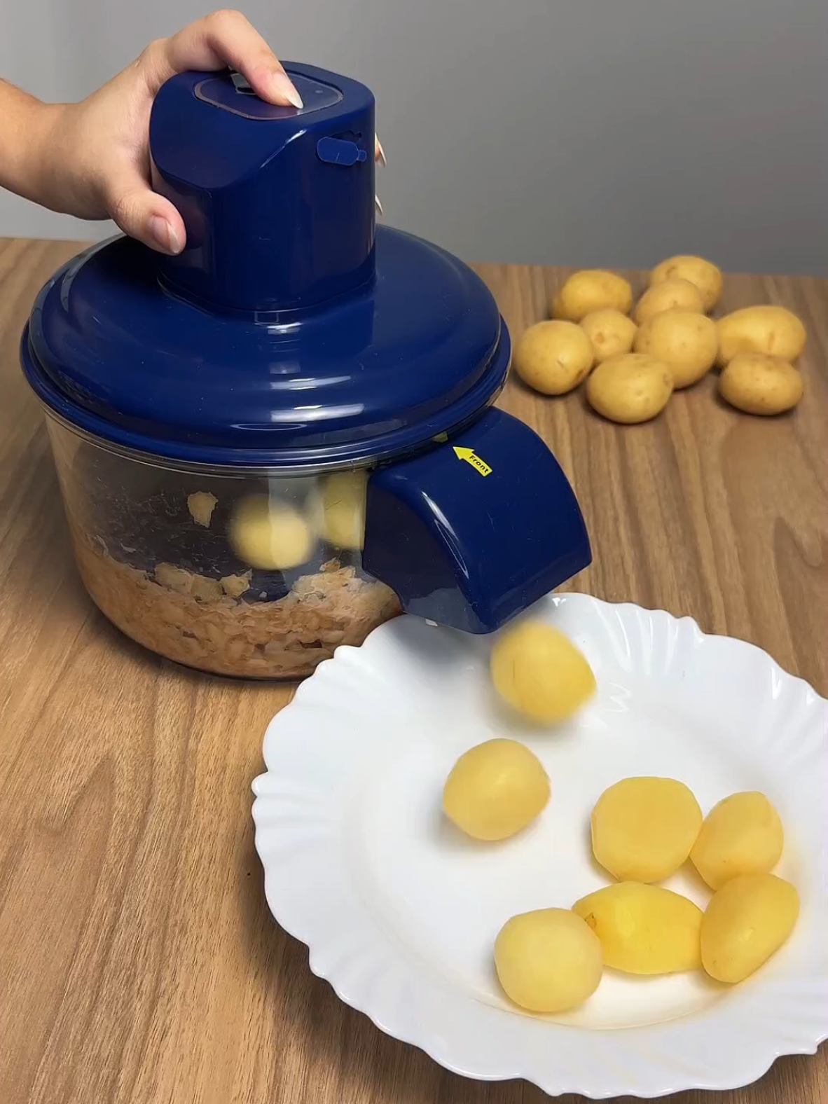 O melhor descascador elétrico de alho e frutas do tiktok Shop  #descascador #descascadorelétrico #alho #frutas 