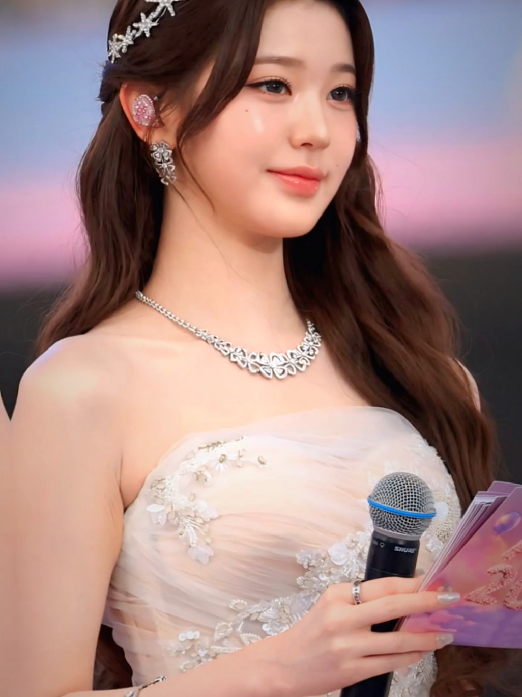 Wonyoung MC at AAA 2025 😍 #wonyoung #ive #kpopedit #koreanfansitefriends #fyp 