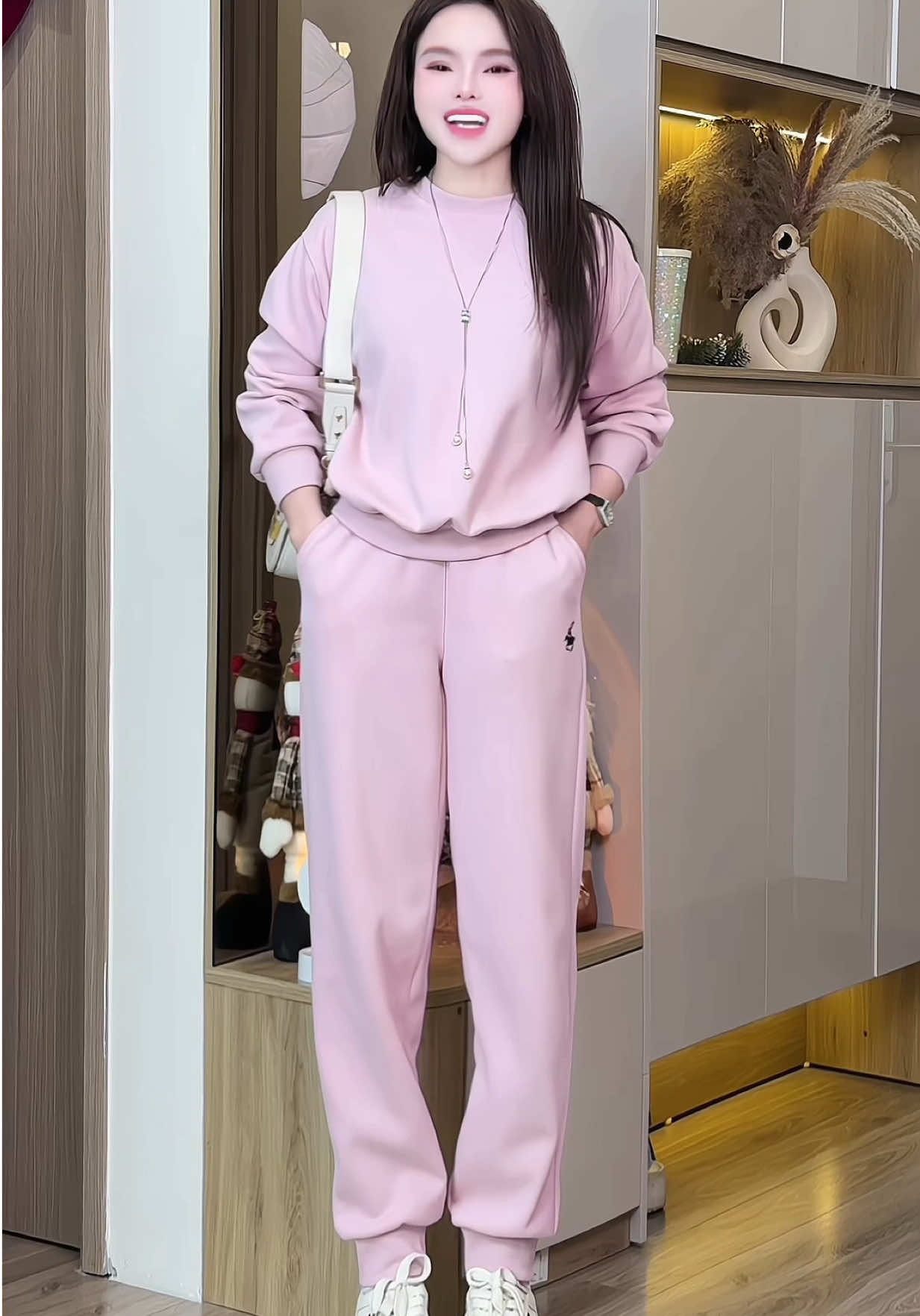 Set bộ nỉ  thêu Guno quần bo gấu cao cấp form đẹp tôn dáng có size nam nữ diện đôi mê luôn   #setbo #setboxinh #setbonu #setbothethao #setboni 