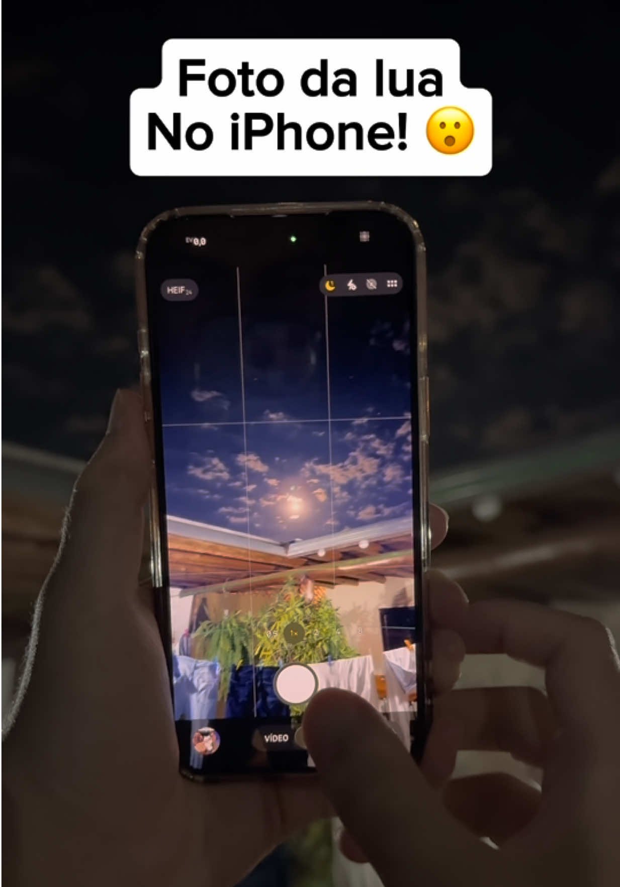 iPhone tira foto da lua sim! 😮Você que não sabia! Bora aprender o jeito certo de fazer?  #iphone #apple #ios #dicasdeiphone #celular               