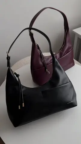 this bag as your new fave bag — fabia bag by @MOSSDOOM PH 🖤✨ #mossdoombag #mossdoom #fabiabag #shoulderbag #bagreco 