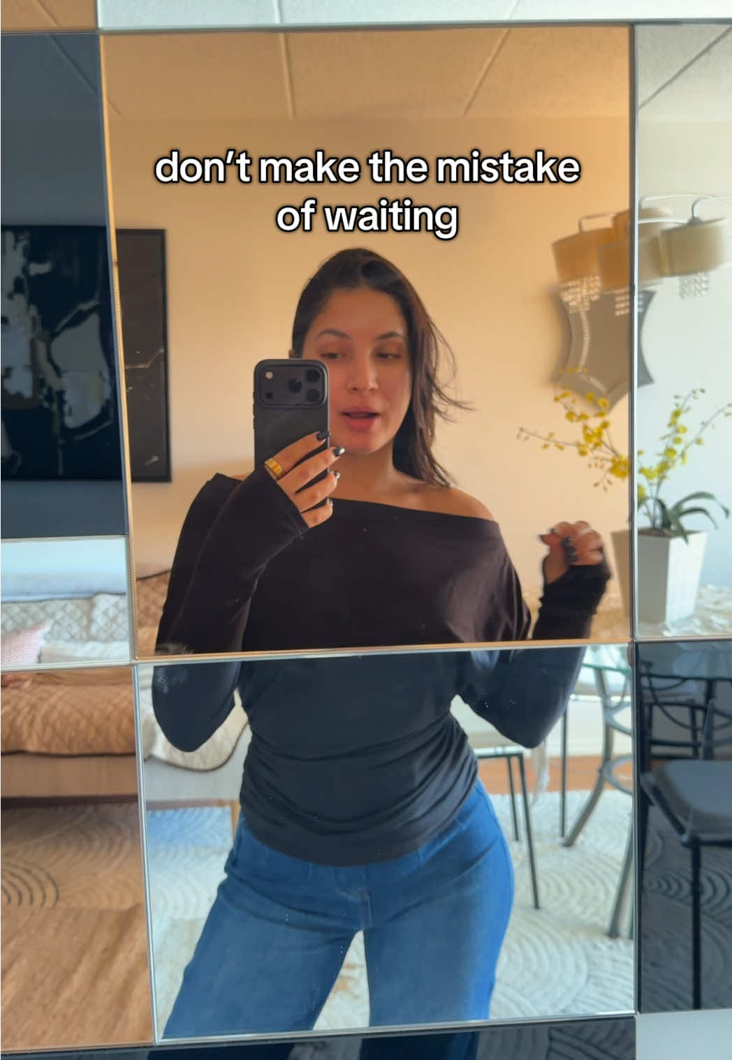 they’re going to sell out again soon! @Halara_official #halara #halaratop #longsleeve #offshoulder #outfitinspo 