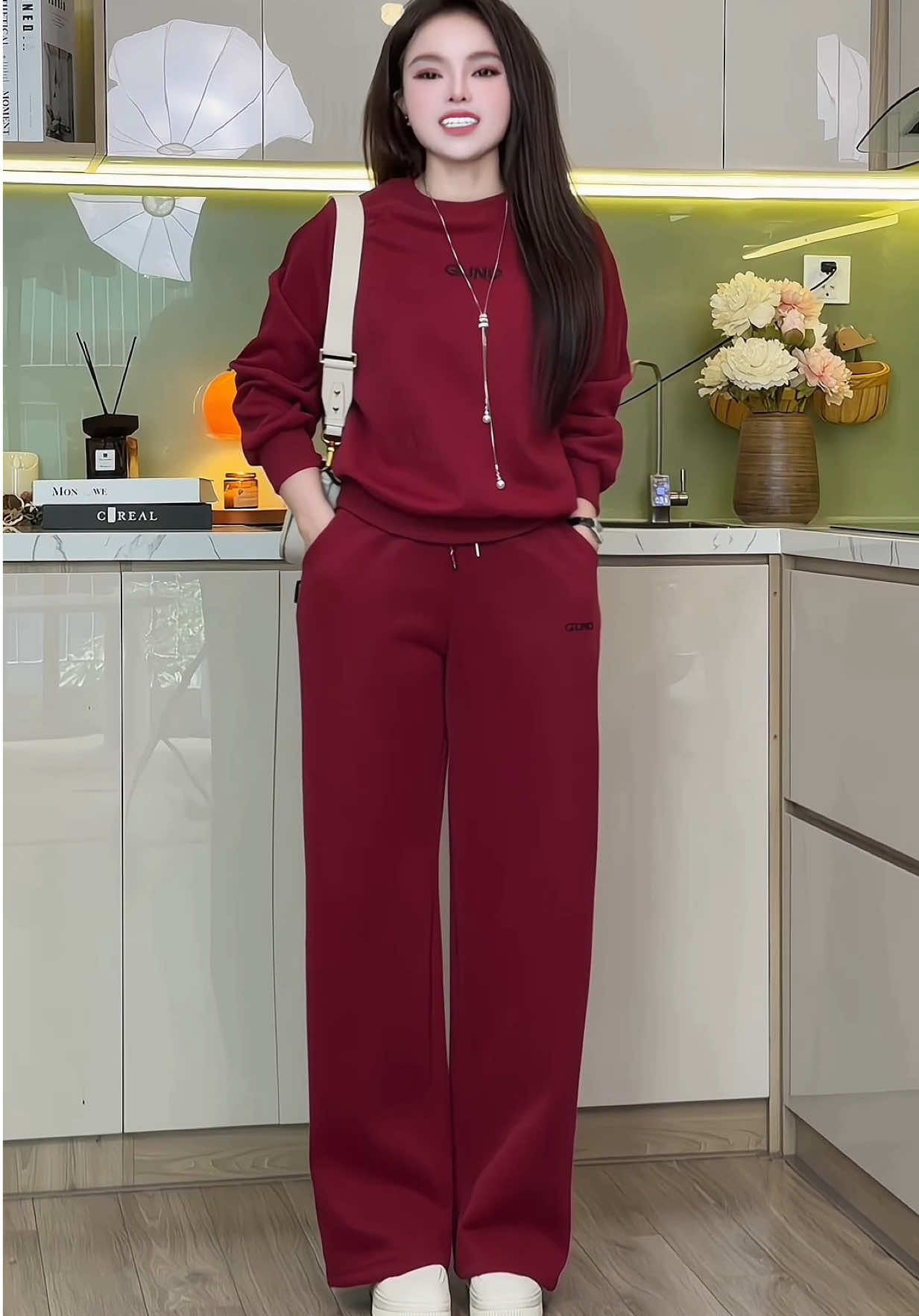 Set bộ nỉ  thêu Guno quần suông cao cấp form đẹp tôn dáng có size nam nữ diện đôi xinh mê luôn   #setbo #setboxinh #setbonu #setbothethao #setboni