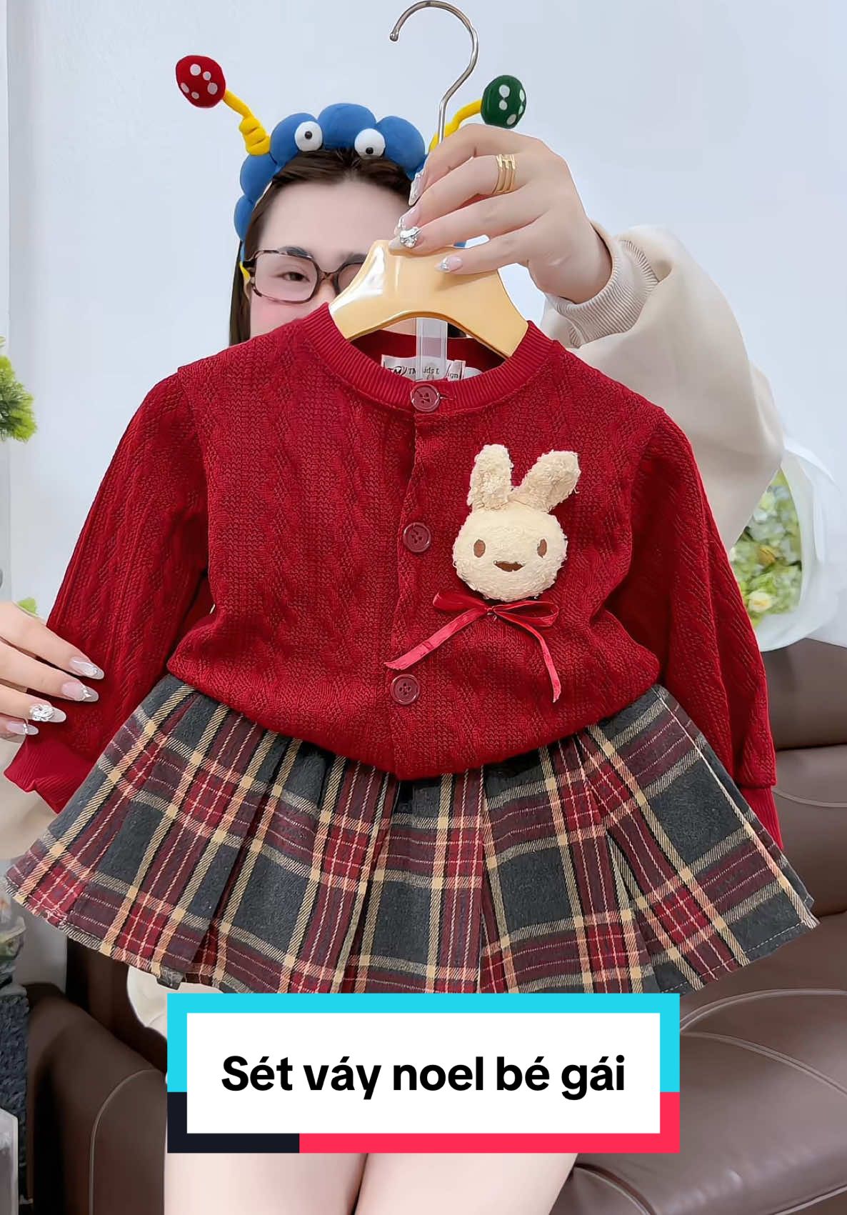 Sét váy noel bé gái xinh #setvaybegai #setvaybegaixinh #setvaynoelchobe #setvayxinhchobe #setvaynoelbe 