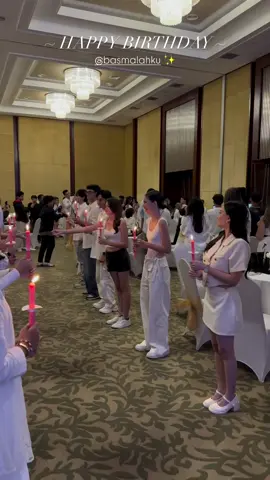 terimakasih buat yg udah hadir untuk keluarga, teman2 mala, sahabat mala udah dtg ke party birthday mala.. kalian keren..  buat hatters/netizen oopss sory soalnya ada fans yg suka berkedok jd fans, hehehheh jgn sirik jgn iri, jgn suudzon ya.. dosa gak baik.. hehee #basmalahku #basmalah #malalicious #fyp 